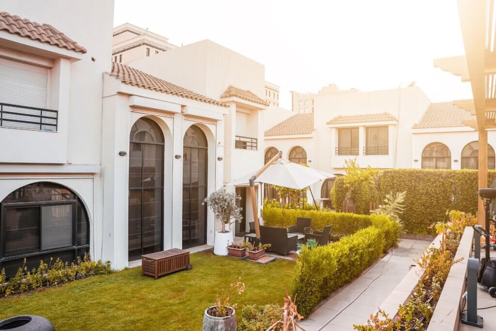 edited with lens distortions v5.2.0